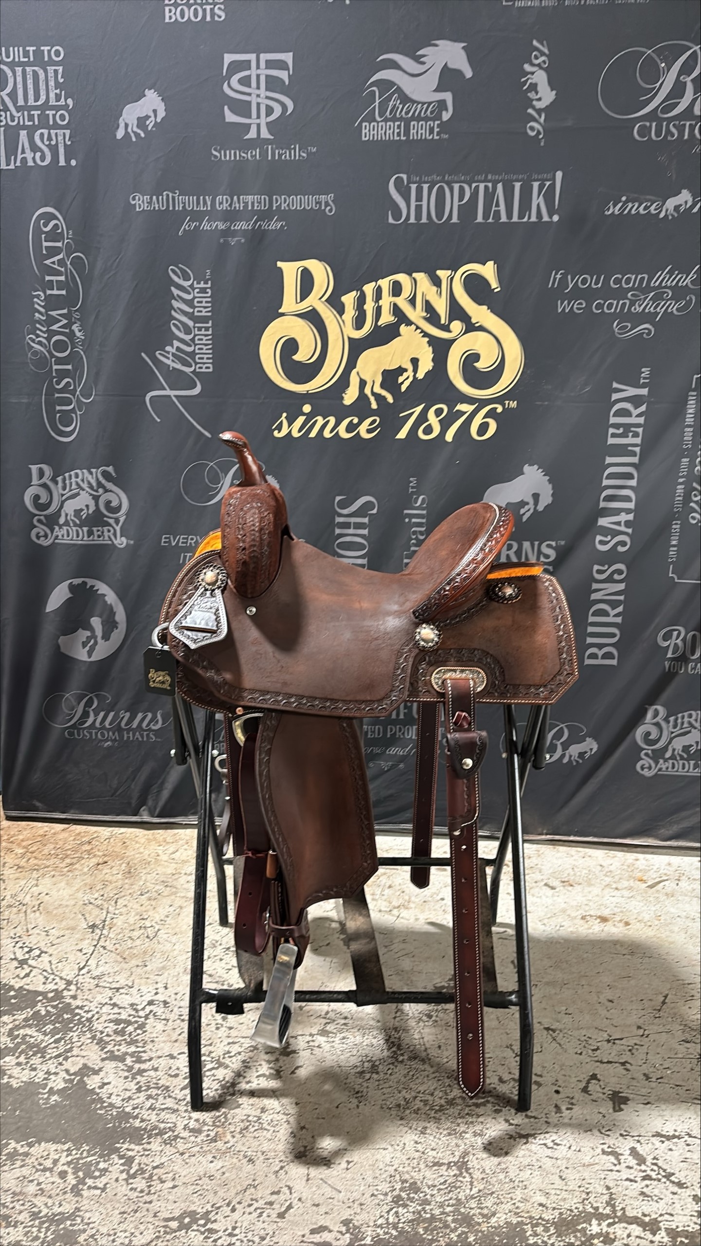 Chocolate RO Deeter Border Notched Barrel Saddle