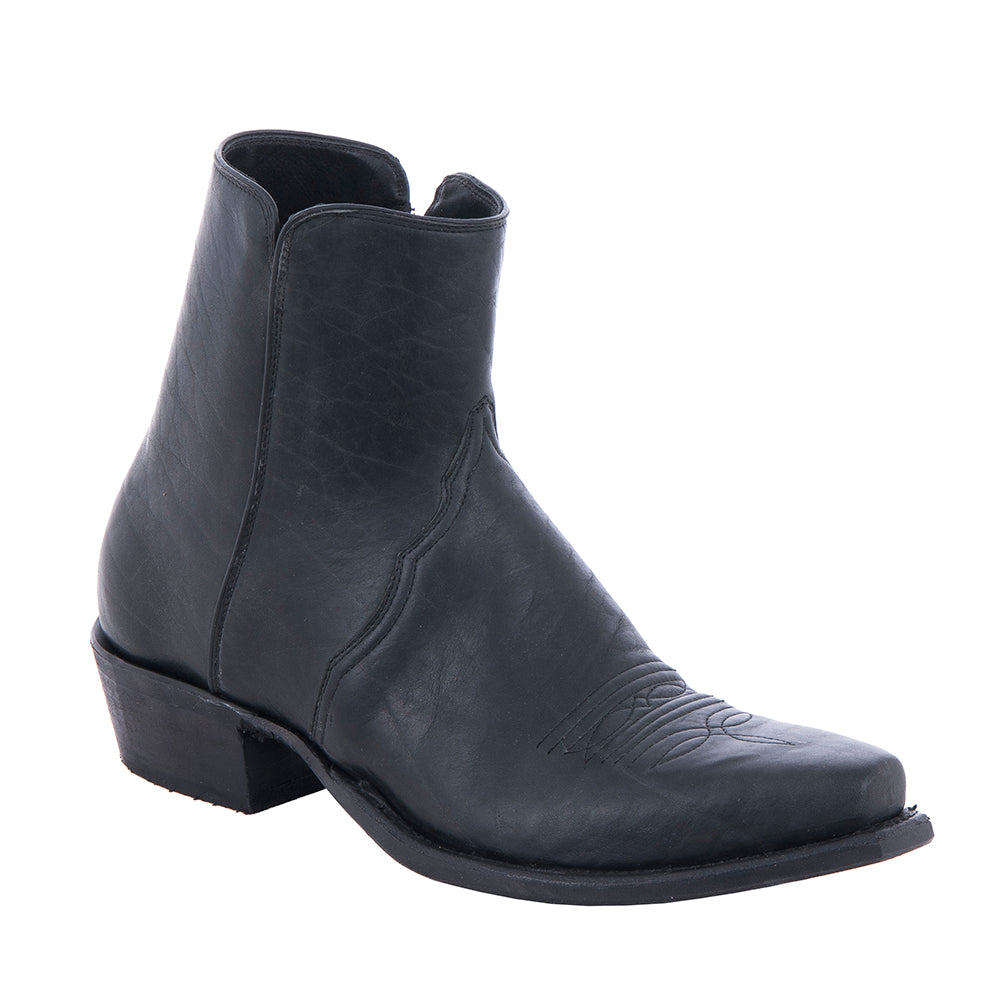Men's Short Black Bison Boot with Mini Vibram and Toe Bug