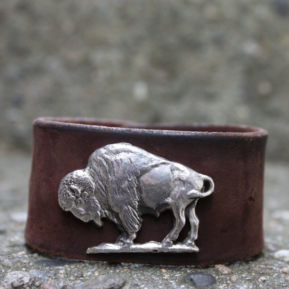BISON ON WEATHERED LEATHER CUFF
