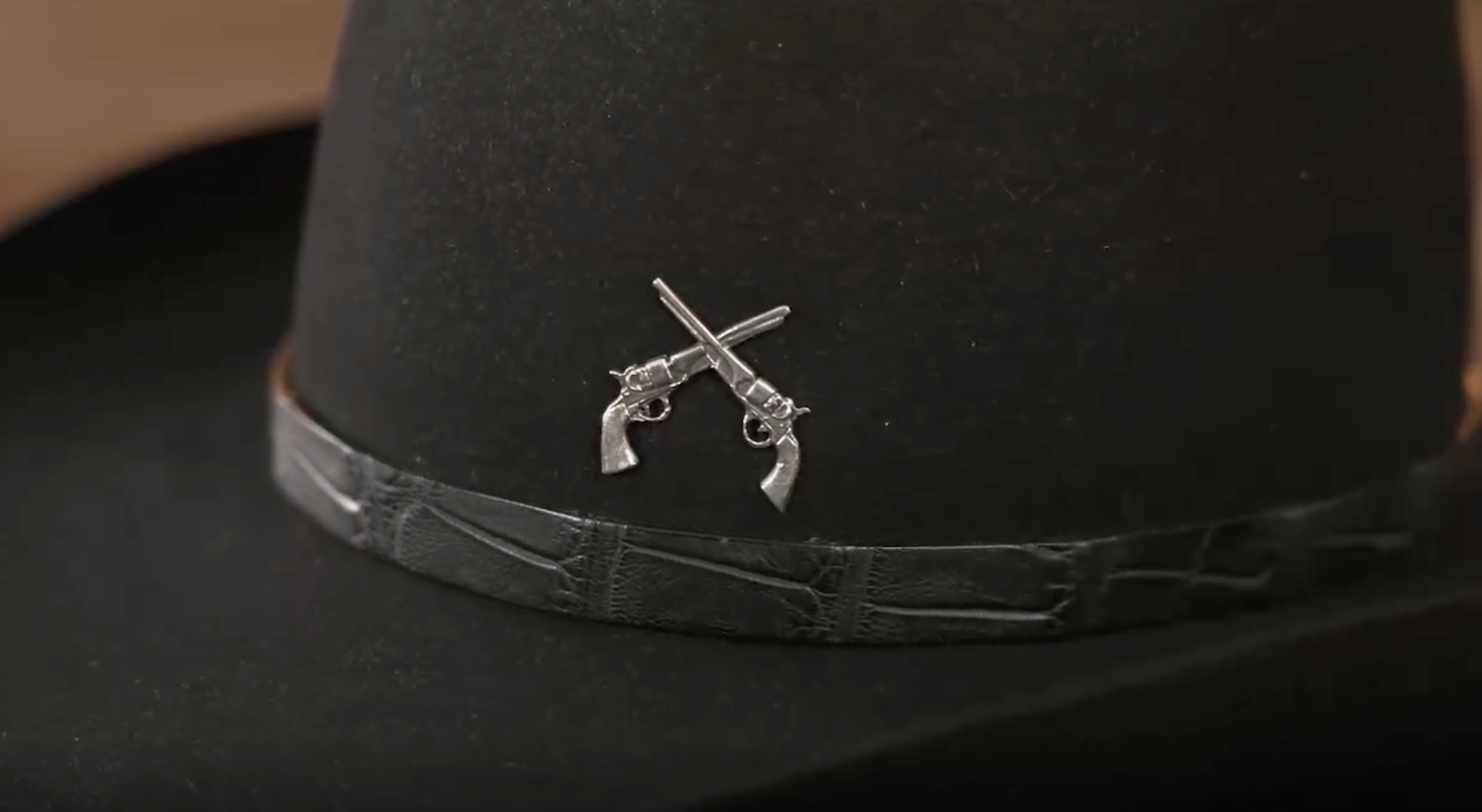 The Gunslinger Black 4"