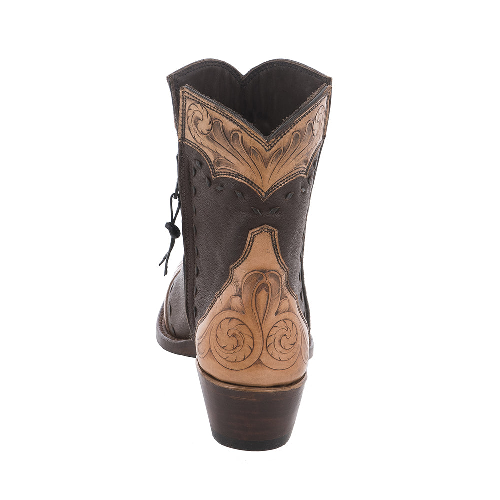 Ladies Shorty Brown Aniline Tooled Wingtip, Half Collar Full Brown Buckstitch